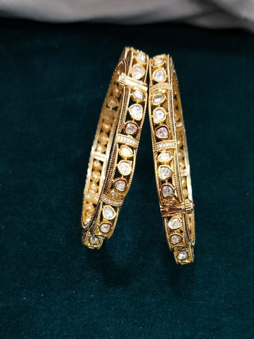 BANGLES IN KUNDAN (VILANDI) STYLE | DESIGN - 34031