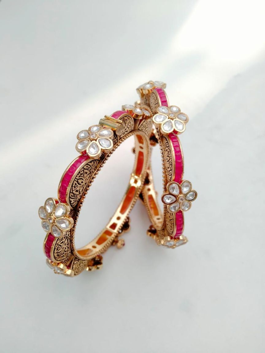 BANGLES IN KUNDAN (VILANDI) STYLE | DESIGN - 34089