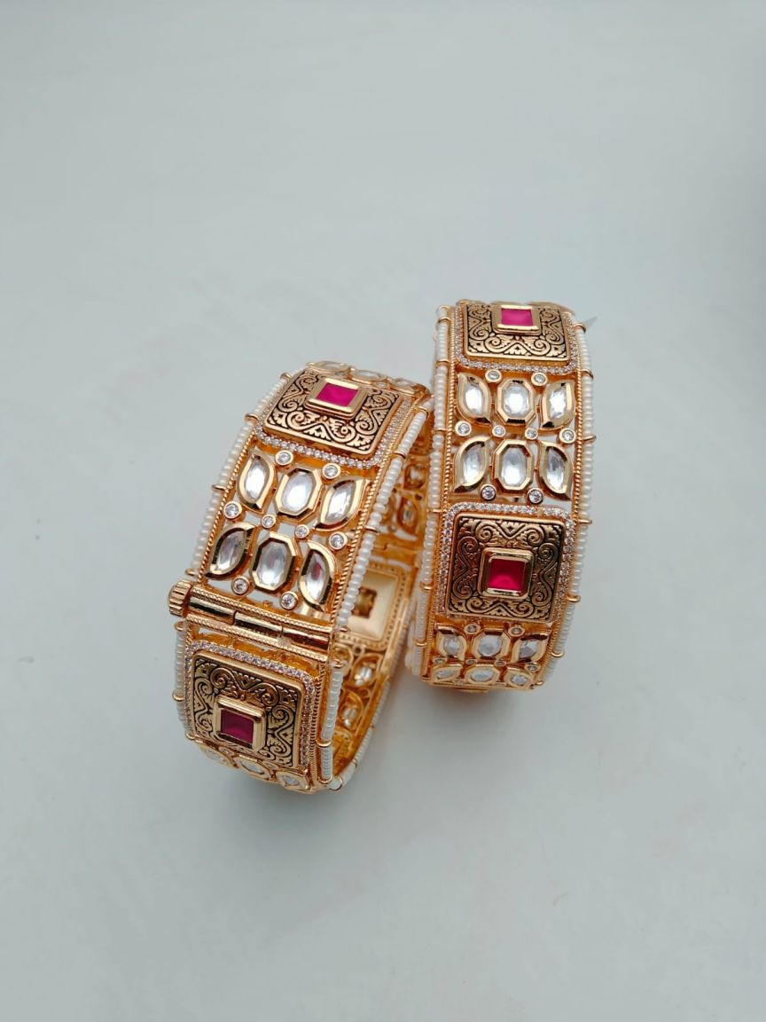 BANGLES IN KUNDAN (VILANDI) STYLE | DESIGN - 34093