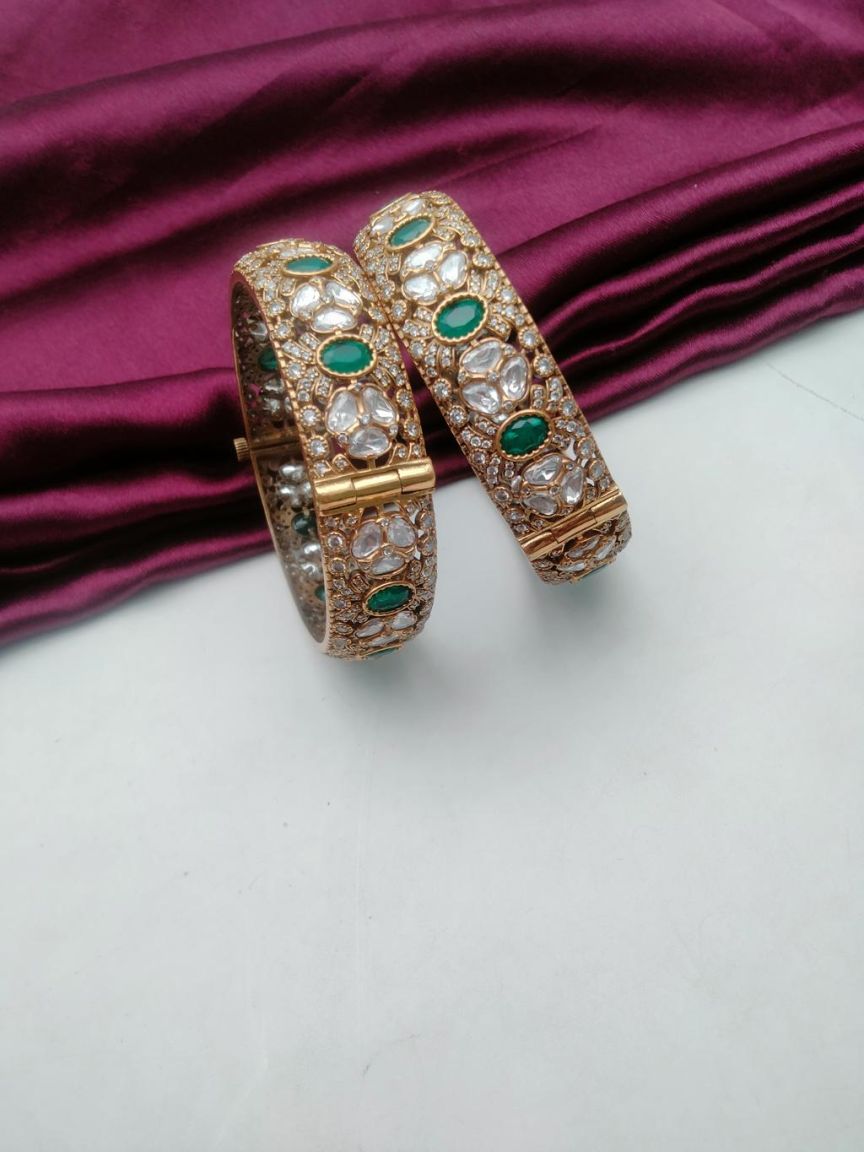 kundan-bangles-BAK34114GRVC24