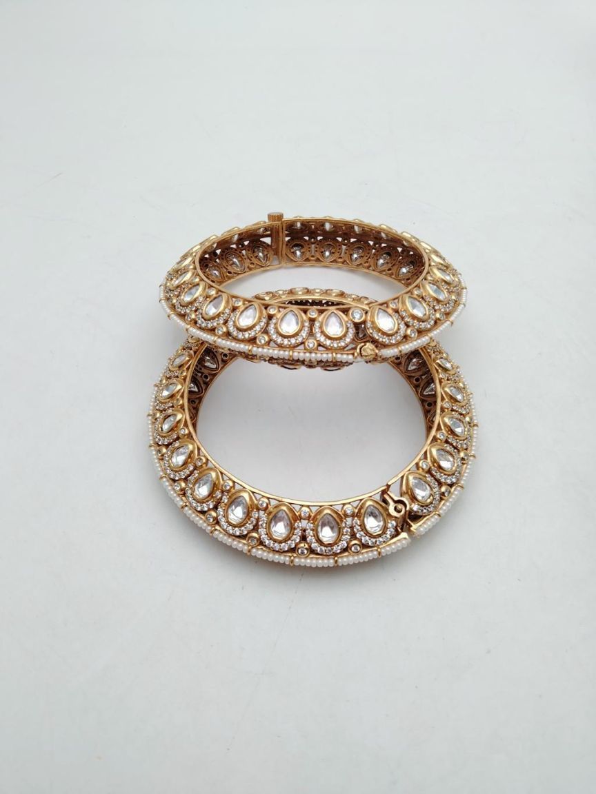 kundan-bangles-BAK34121WVC26