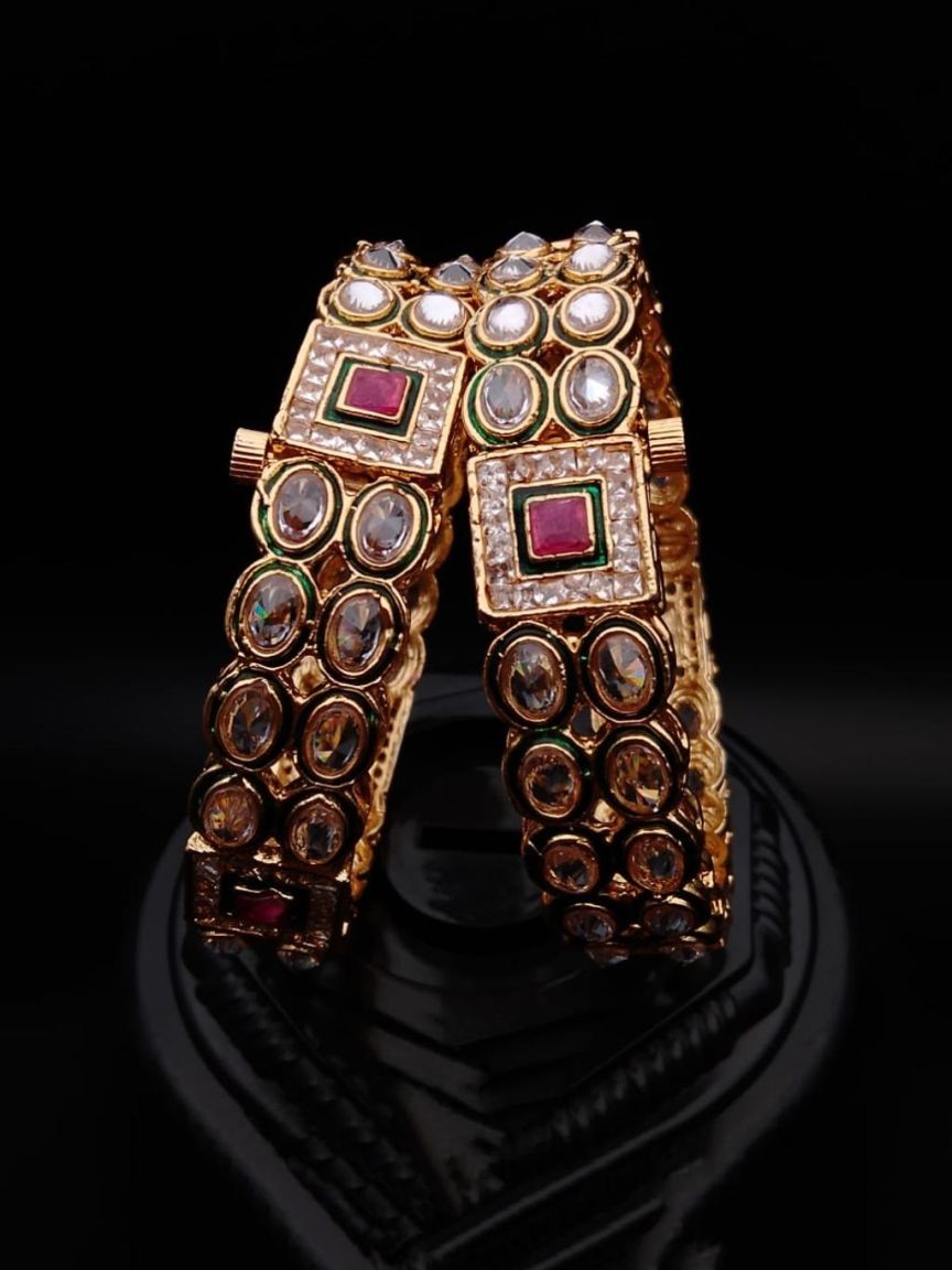 BANGLES IN POLKI (GOLD POLISH) STYLE | DESIGN - 25120