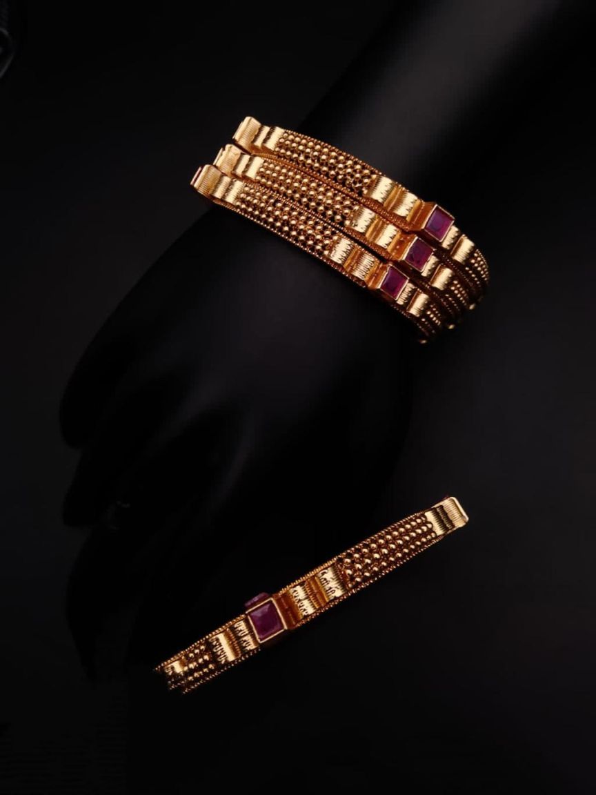 BANGLES IN POLKI (GOLD POLISH) STYLE | DESIGN - 25181