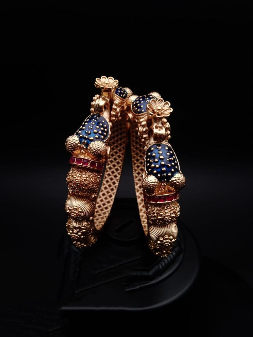 BANGLES IN POLKI (GOLD POLISH) STYLE | DESIGN - 25183