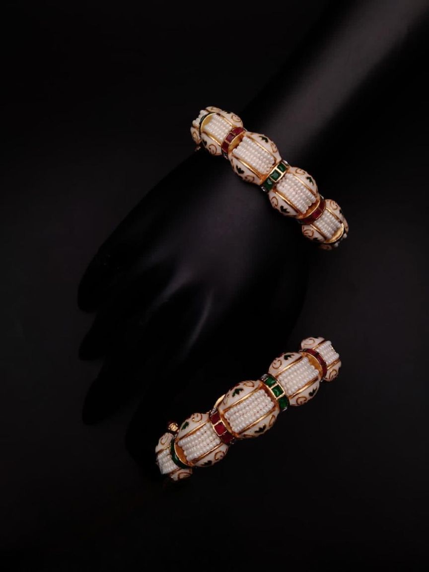 BANGLES IN POLKI (GOLD POLISH) STYLE | DESIGN - 25184