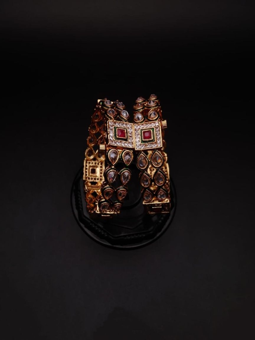 BANGLES IN POLKI (GOLD POLISH) STYLE | DESIGN - 25230