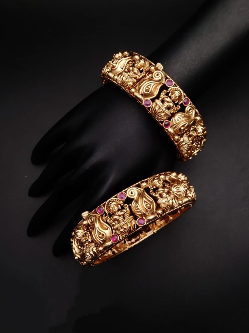 BANGLES IN POLKI (GOLD POLISH) STYLE | DESIGN - 25249