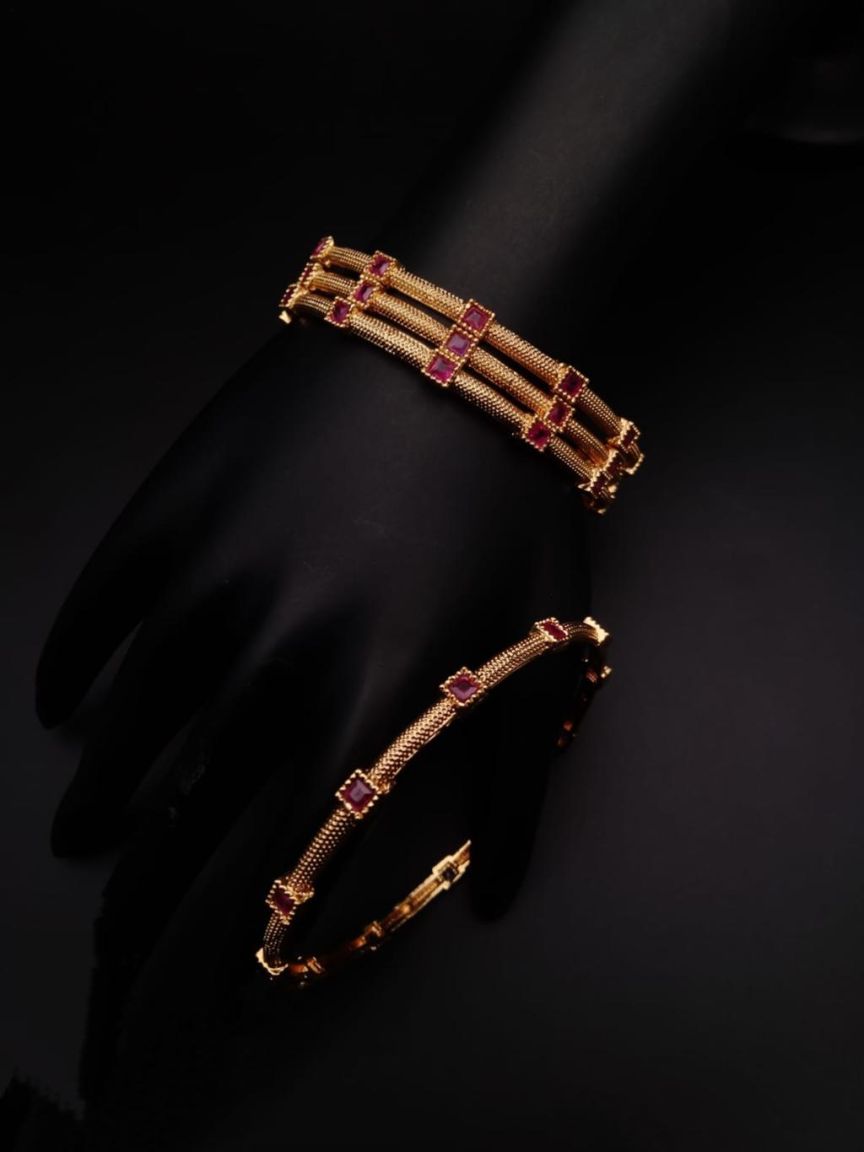 BANGLES IN POLKI (GOLD POLISH) STYLE | DESIGN - 25277