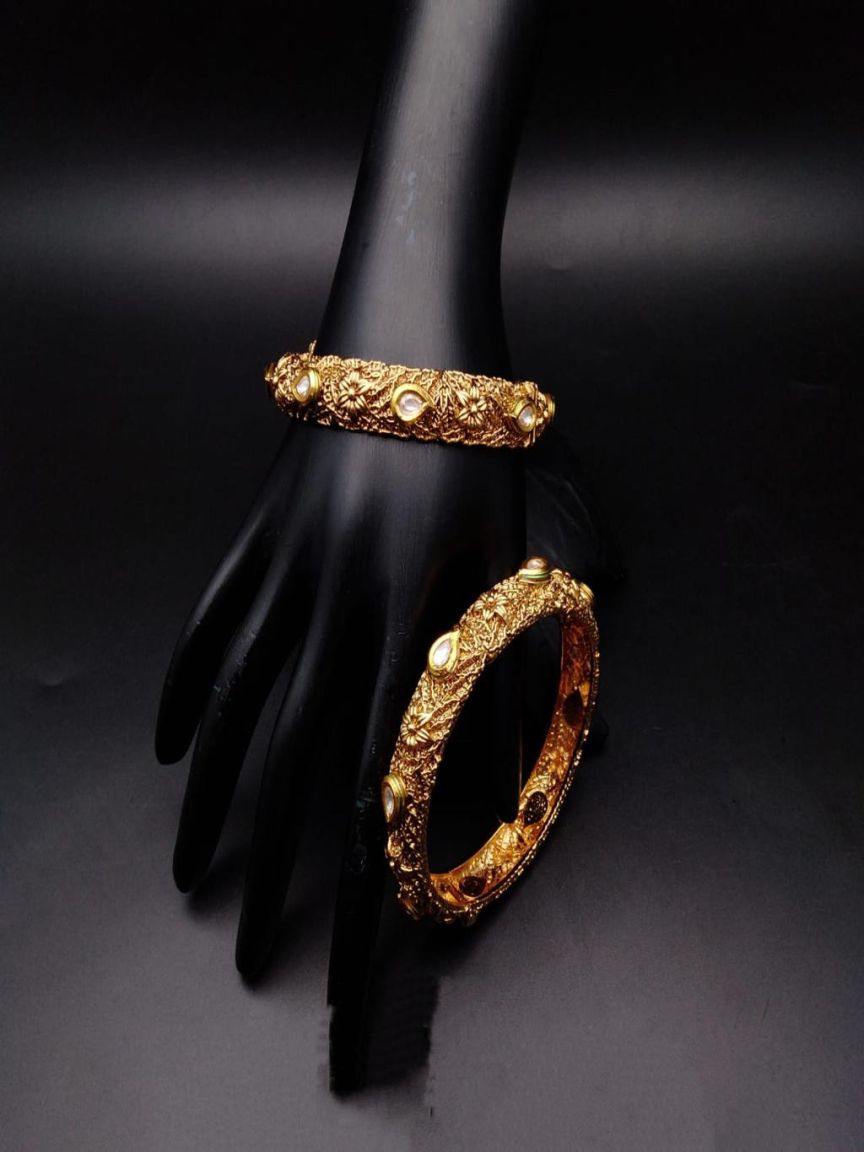 BANGLES IN POLKI (GOLD POLISH) STYLE | DESIGN - 25313