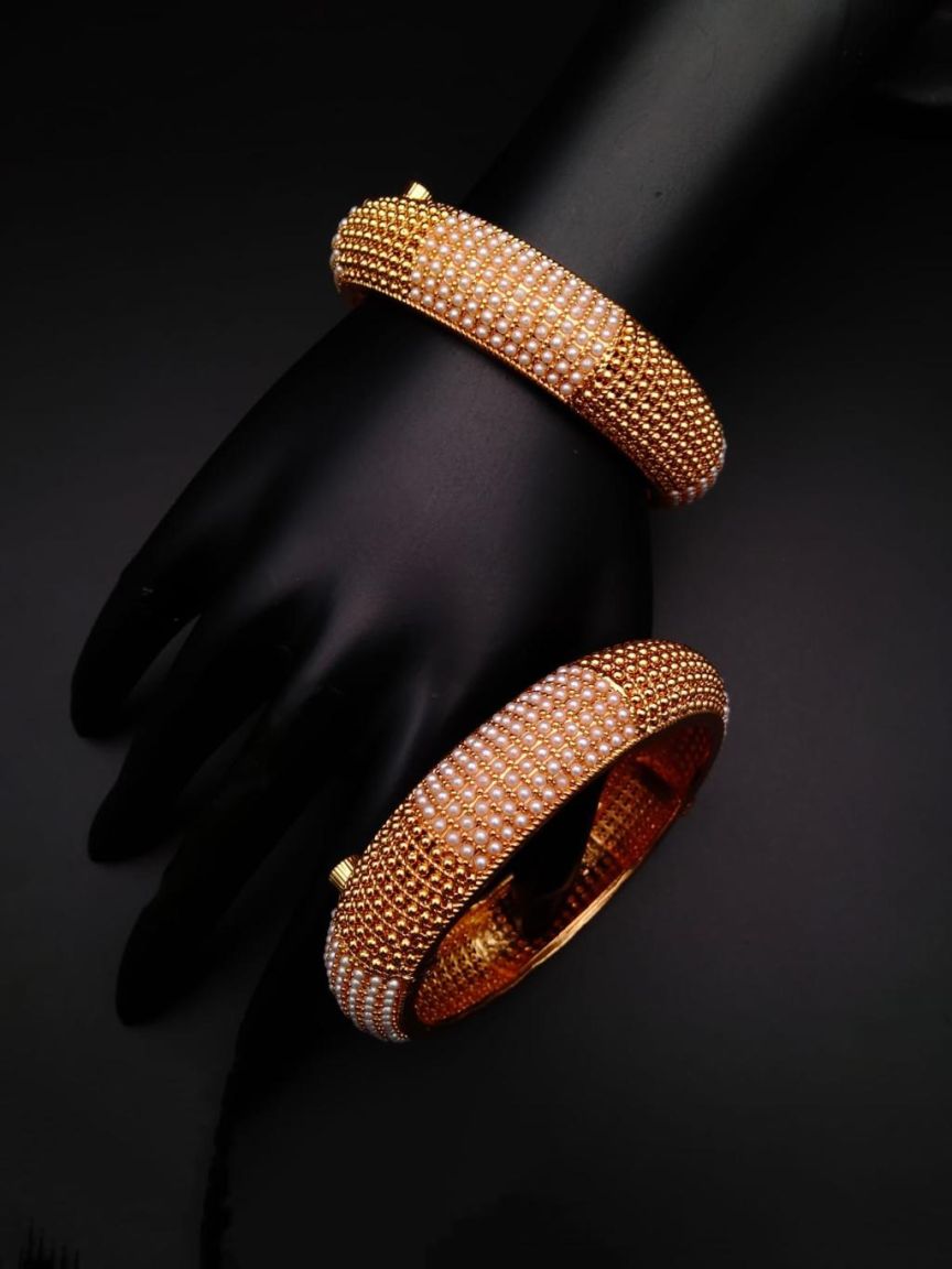 BANGLES IN POLKI (GOLD POLISH) STYLE | DESIGN - 25329