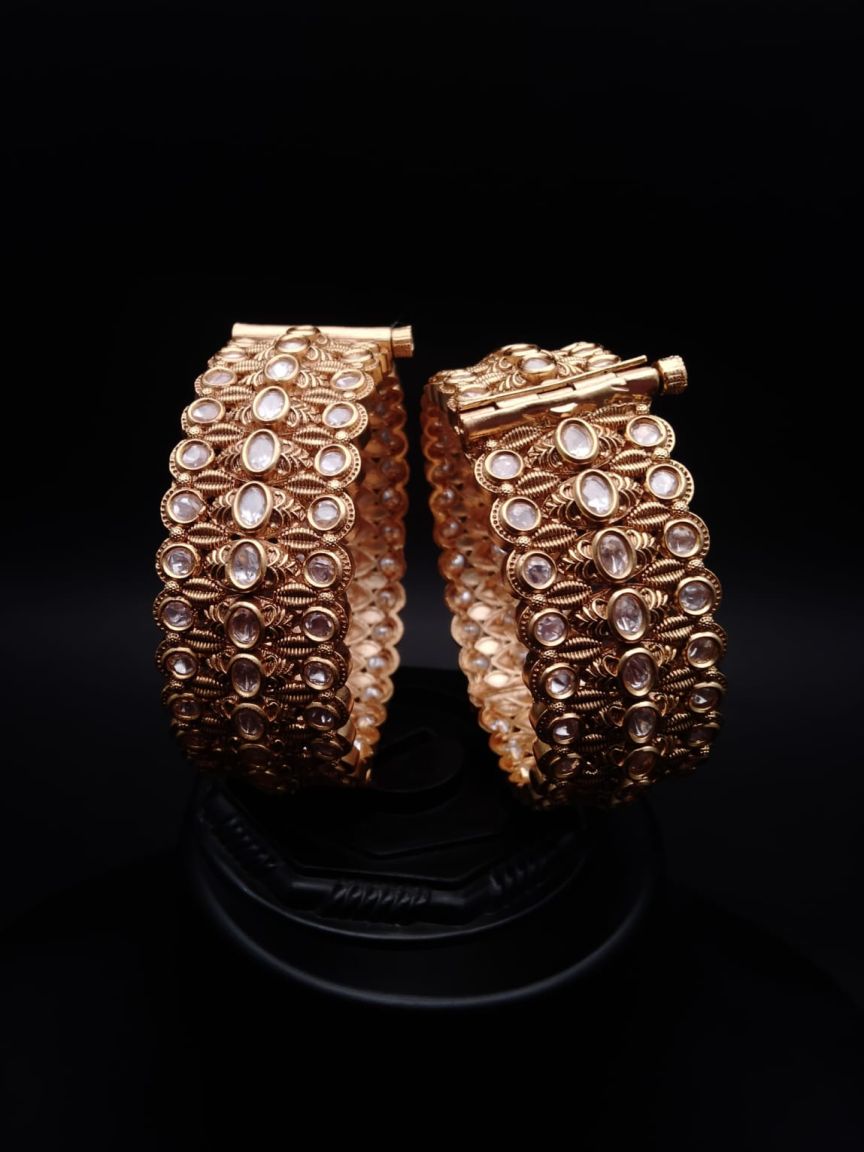 BANGLES IN POLKI (GOLD POLISH) STYLE | DESIGN - 25397