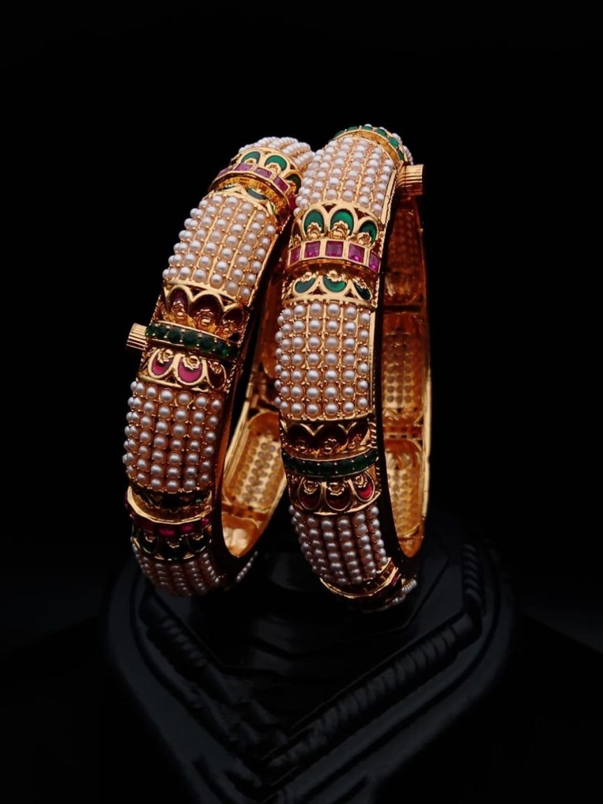BANGLES IN POLKI (GOLD POLISH) STYLE | DESIGN - 25402
