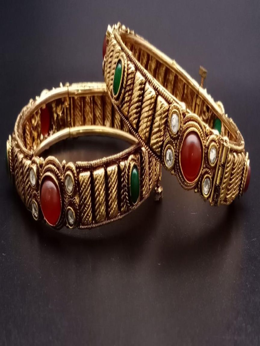 BANGLES IN POLKI (GOLD POLISH) STYLE | DESIGN - 25404