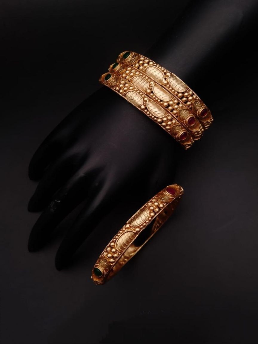 polki-bangles-BAP25409RGRRJ26