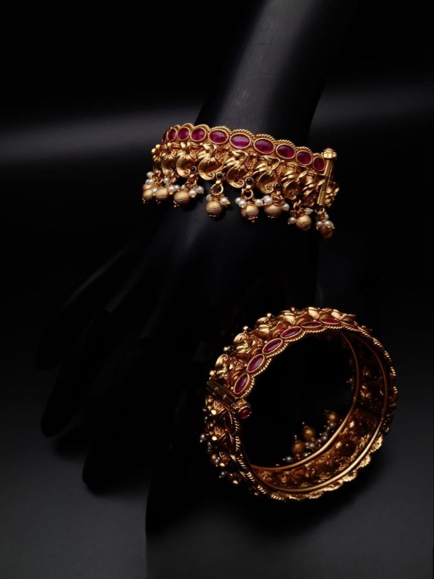BANGLES IN POLKI (GOLD POLISH) STYLE | DESIGN - 25413