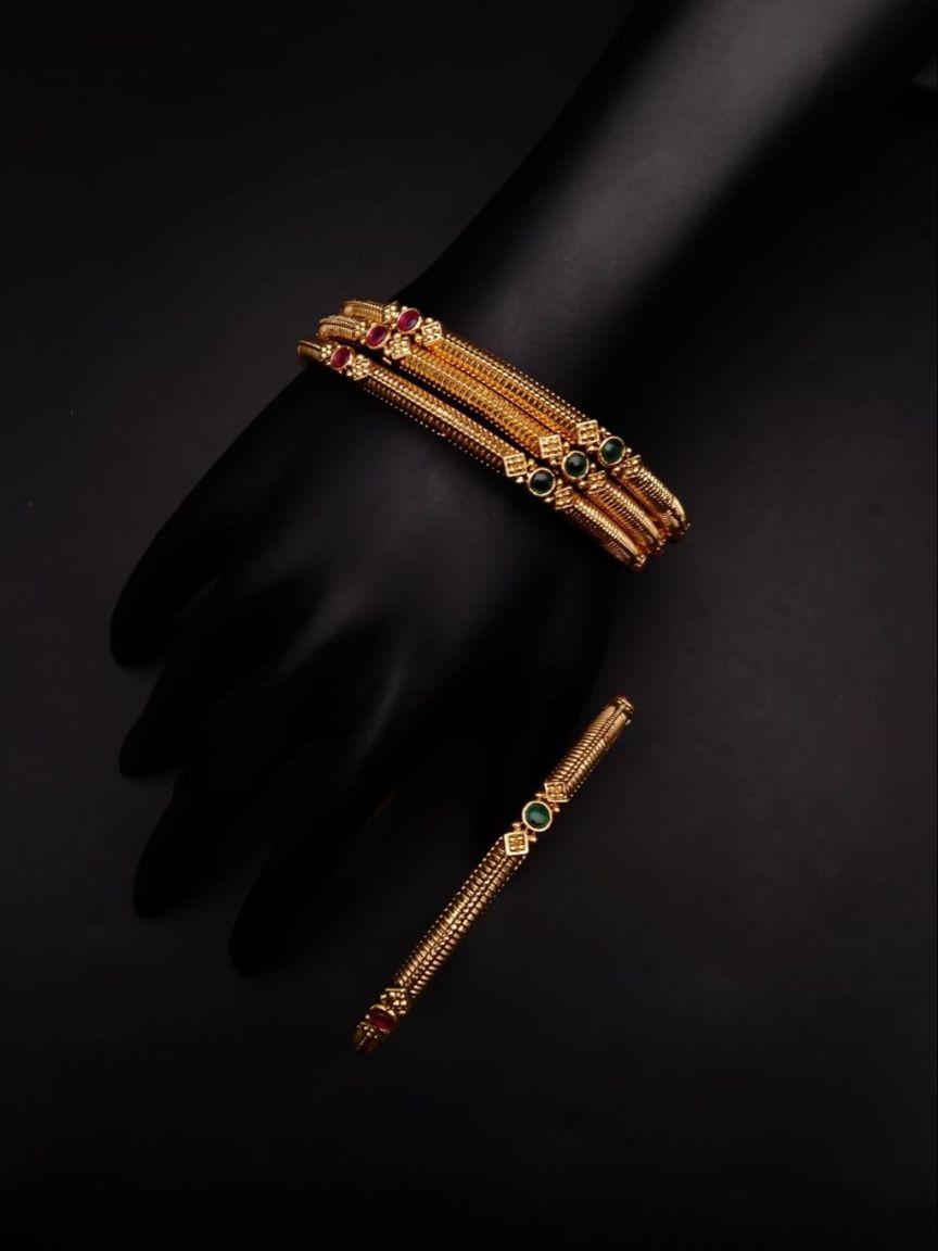 BANGLES IN POLKI (GOLD POLISH) STYLE | DESIGN - 25422