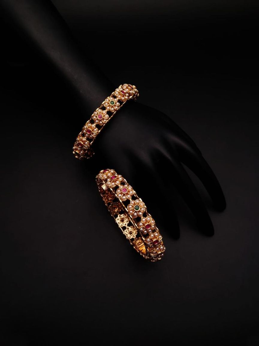 BANGLES IN POLKI (GOLD POLISH) STYLE | DESIGN - 25441