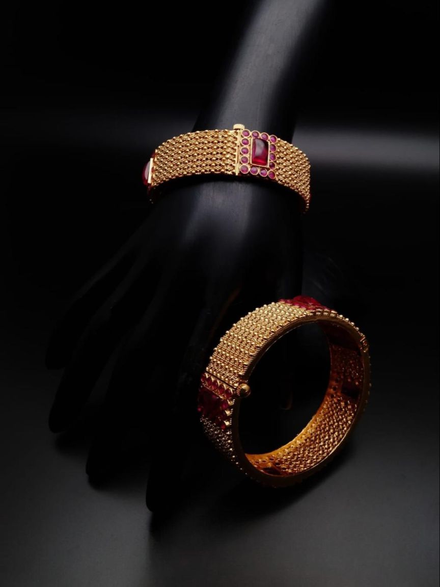 BANGLES IN POLKI (GOLD POLISH) STYLE | DESIGN - 25478