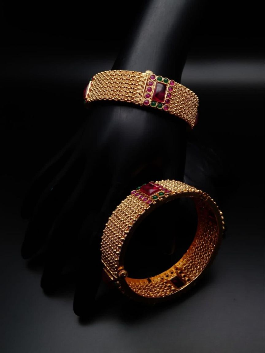 polki-bangles-BAP25480RGRRJ26