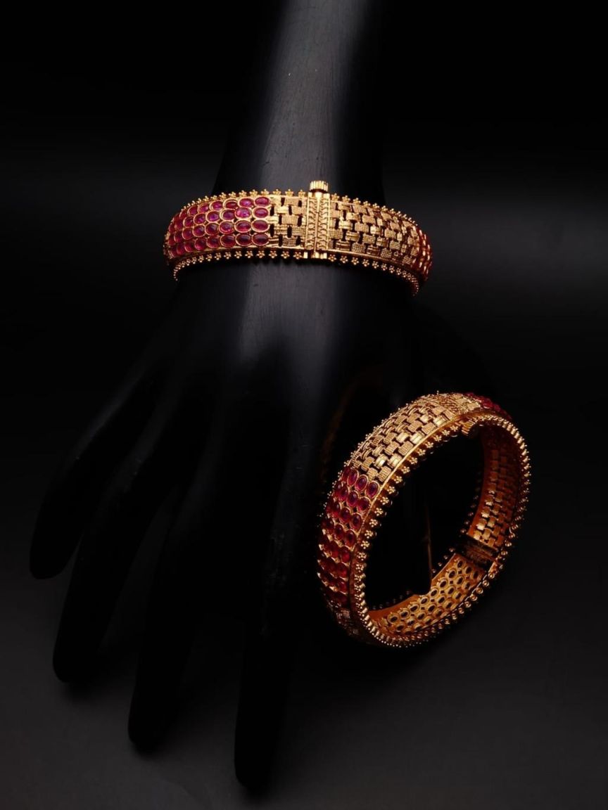 polki-bangles-BAP25482RRJ28