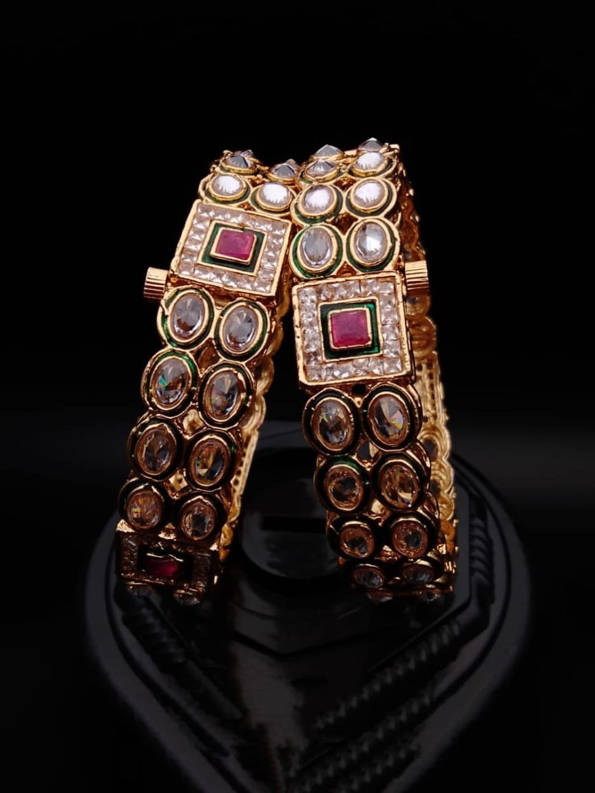 BANGLES IN POLKI (GOLD POLISH) STYLE | DESIGN - 25511