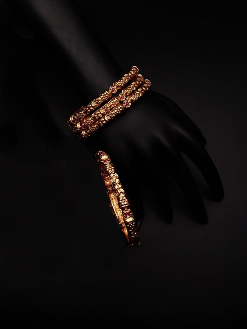 BANGLES IN POLKI (GOLD POLISH) STYLE | DESIGN - 25515