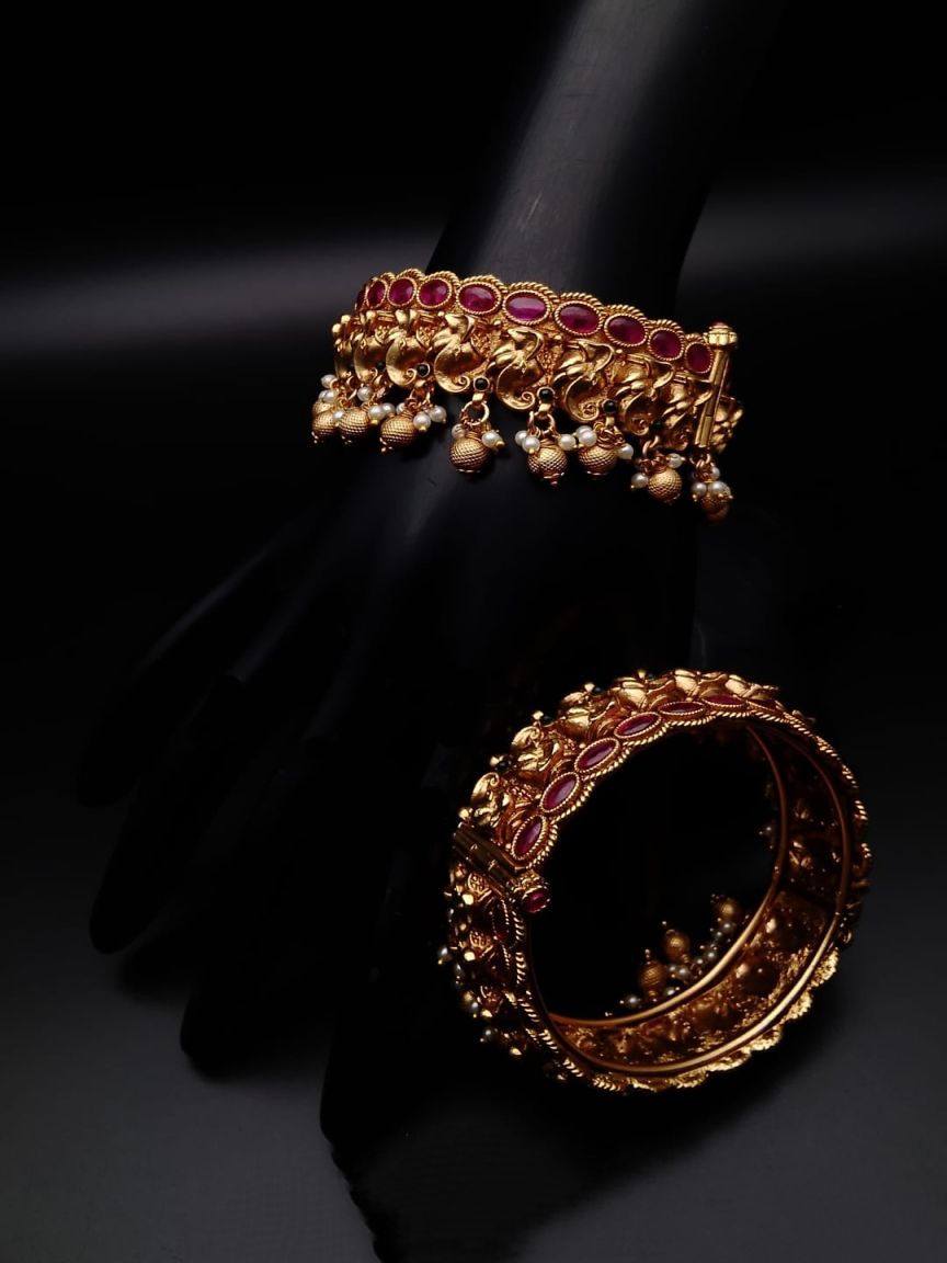 BANGLES IN POLKI (GOLD POLISH) STYLE | DESIGN - 25550