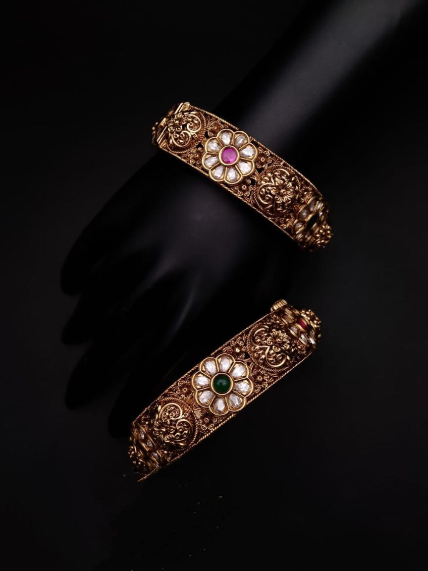 BANGLES IN POLKI (GOLD POLISH) STYLE | DESIGN - 25698