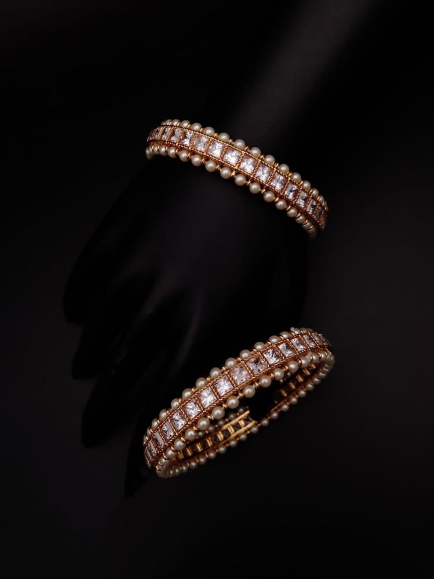 BANGLES IN POLKI (GOLD POLISH) STYLE | DESIGN - 25722