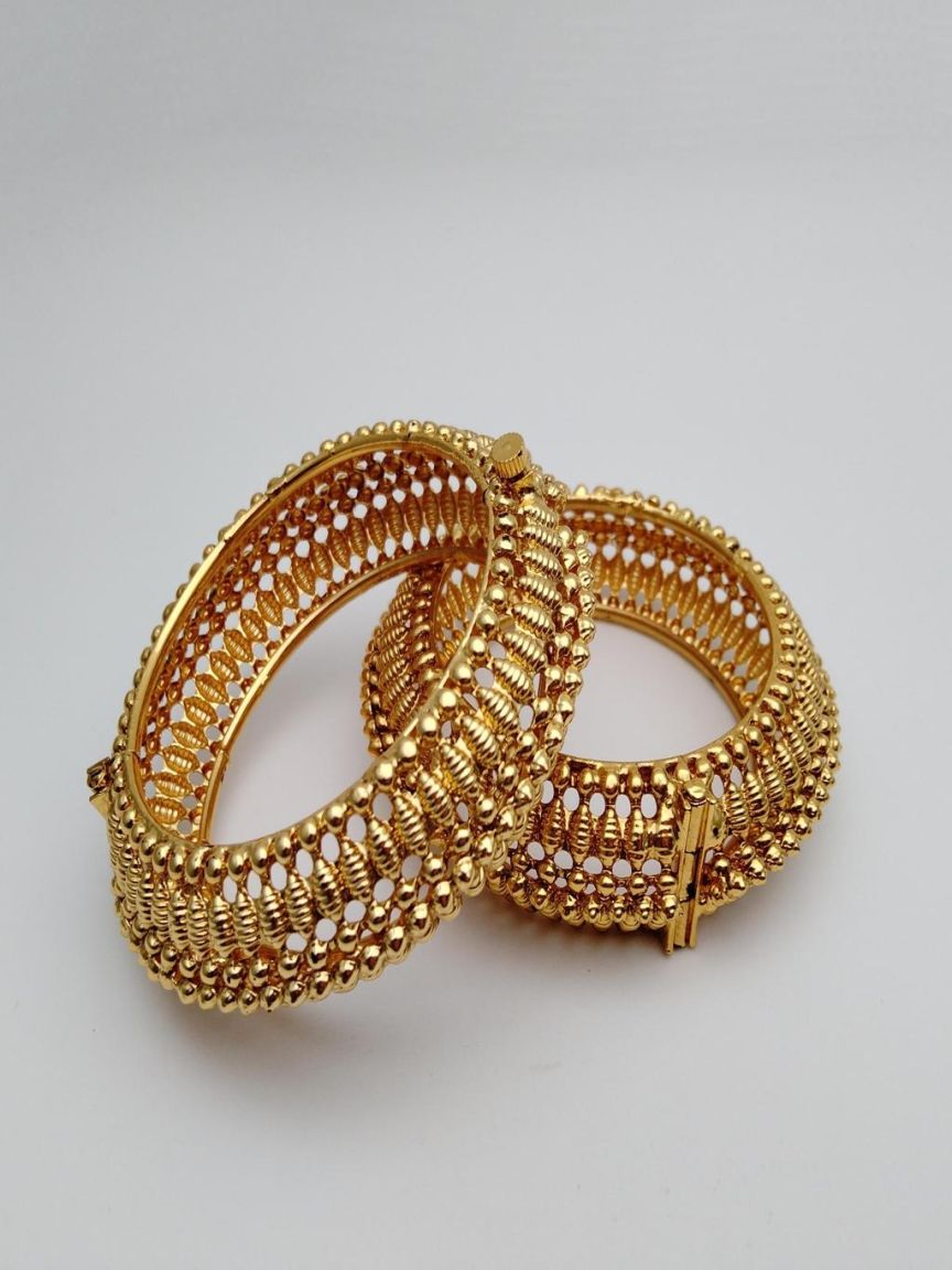 BANGLES IN POLKI (GOLD POLISH) STYLE | DESIGN - 25729