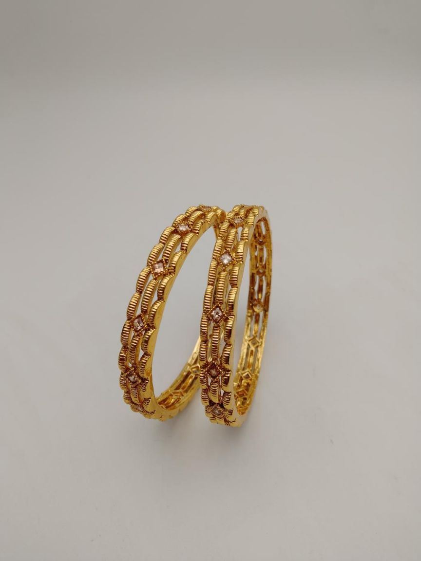 BANGLES IN POLKI (GOLD POLISH) STYLE | DESIGN - 25752