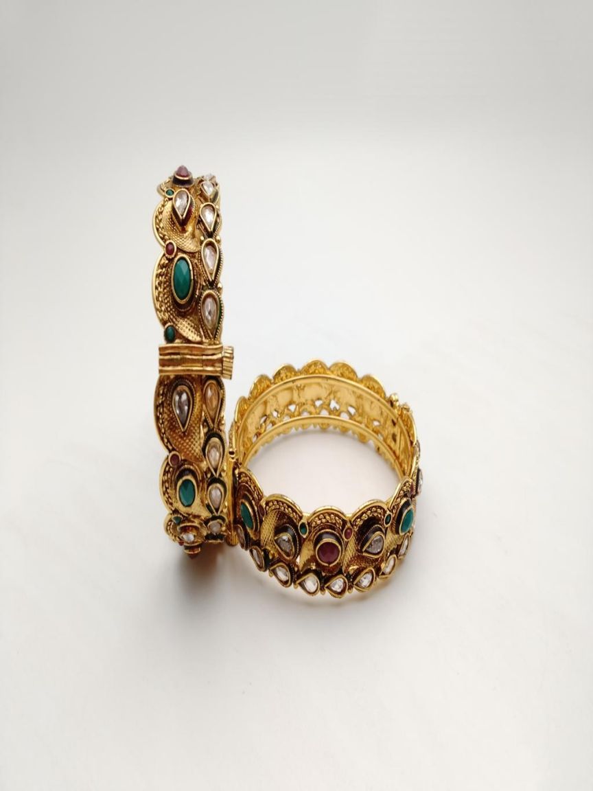 BANGLES IN POLKI (GOLD POLISH) STYLE | DESIGN - 25754