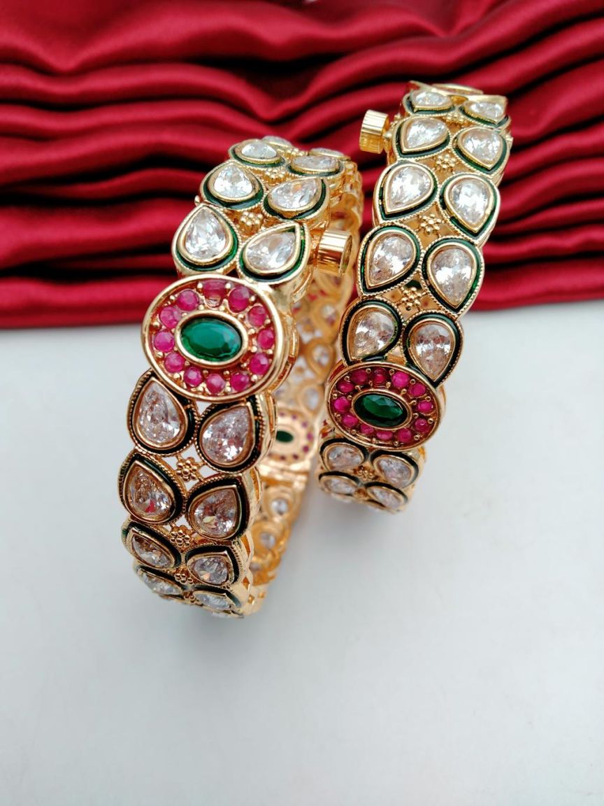 BANGLES IN POLKI (GOLD POLISH) STYLE | DESIGN - 25771