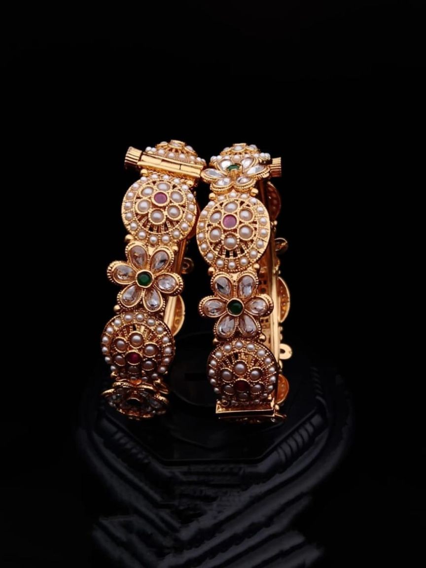 BANGLES IN POLKI (GOLD POLISH) STYLE | DESIGN - 25776