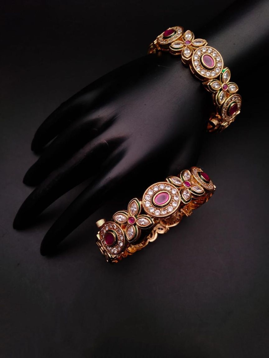 BANGLES IN POLKI (GOLD POLISH) STYLE | DESIGN - 25783
