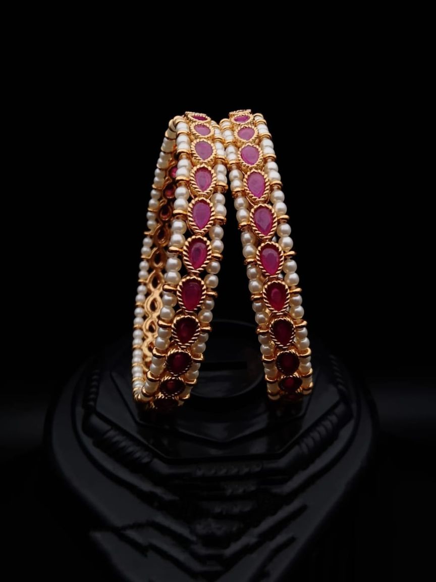 BANGLES IN POLKI (GOLD POLISH) STYLE | DESIGN - 25786