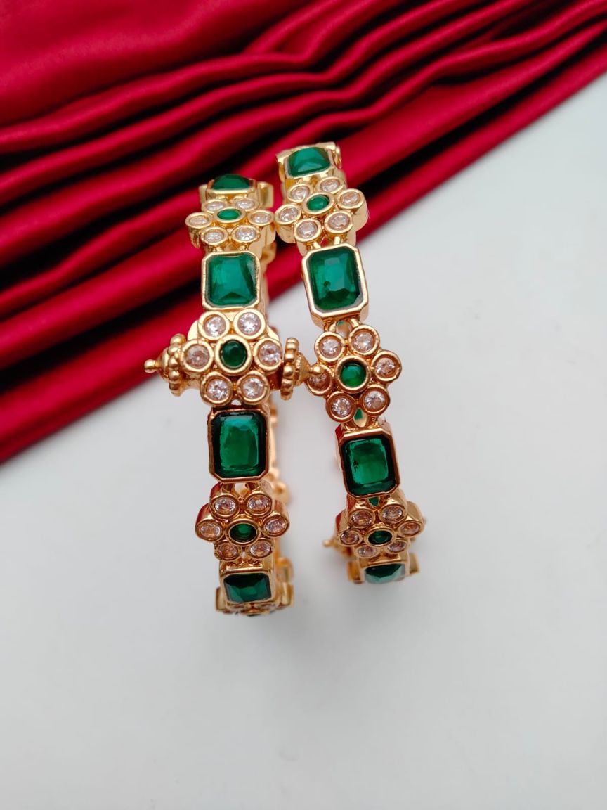 BANGLES IN POLKI (GOLD POLISH) STYLE | DESIGN - 25789