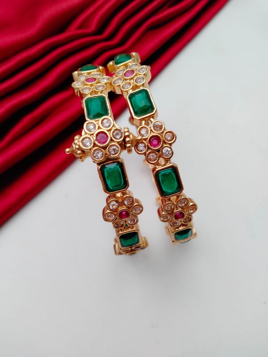 polki-bangles-BAP25789GRRRJ22
