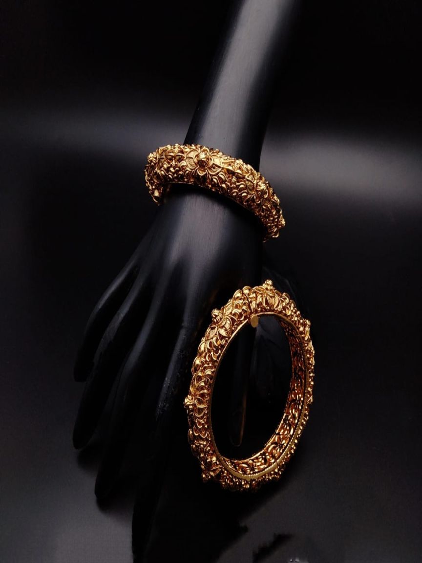 BANGLES IN POLKI (GOLD POLISH) STYLE | DESIGN - 25795