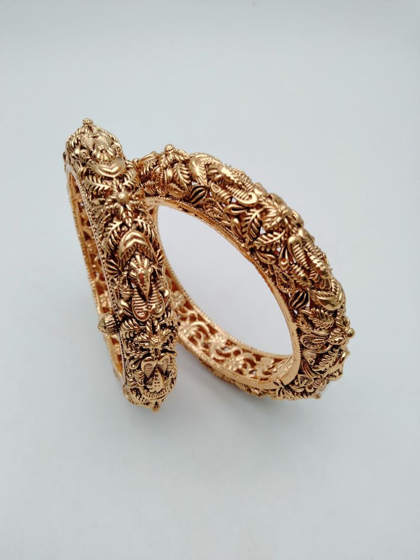 BANGLES IN POLKI (GOLD POLISH) STYLE | DESIGN - 25799