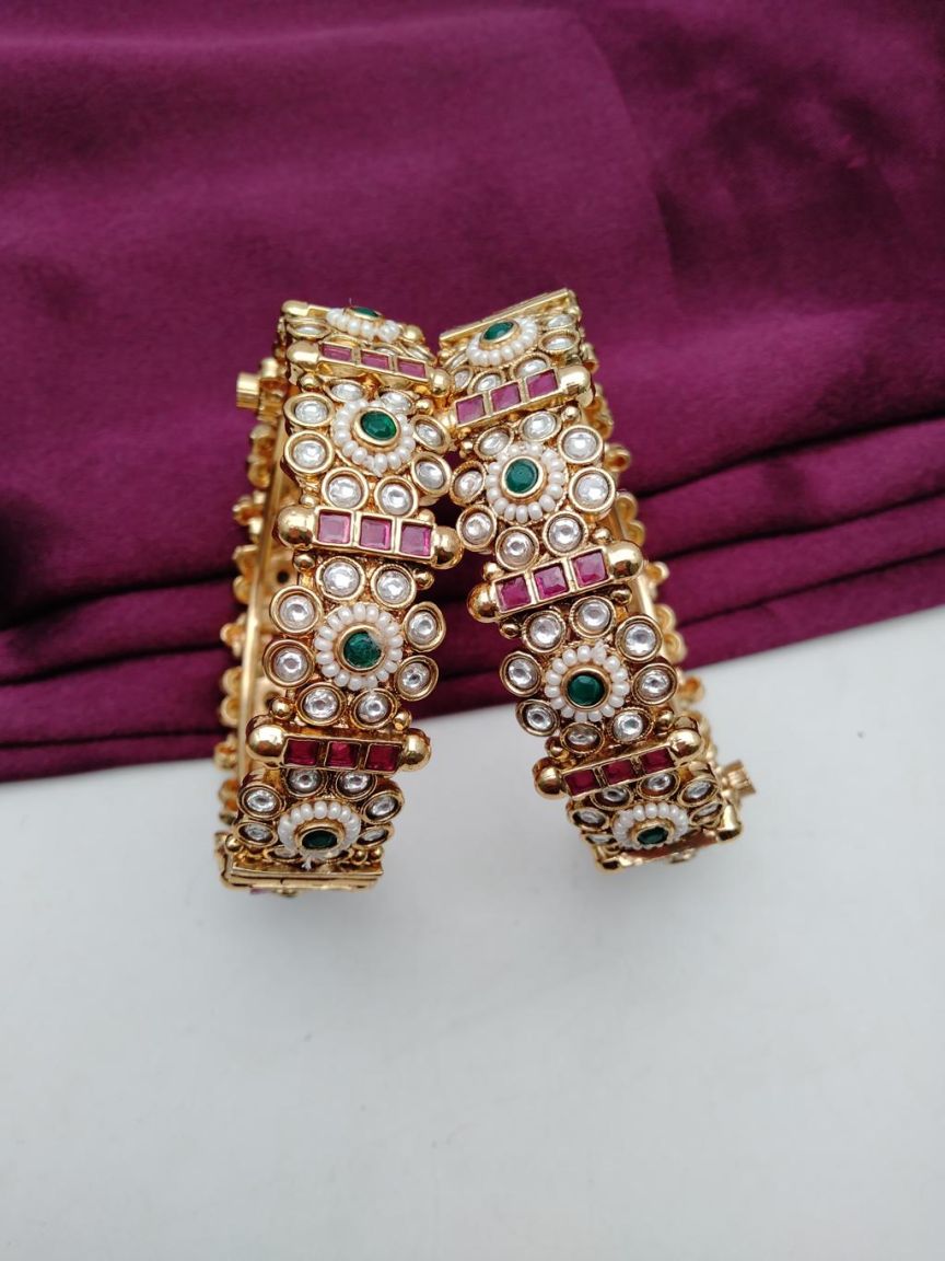 BANGLES IN POLKI (GOLD POLISH) STYLE | DESIGN - 25806
