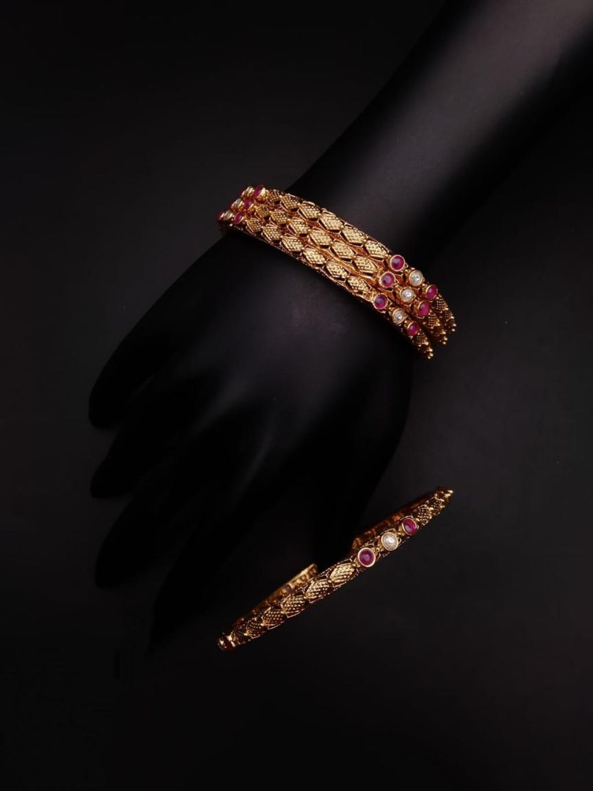 4PS BANGLES (JOTA) IN POLKI (GOLD POLISH) STYLE | DESIGN - 26054