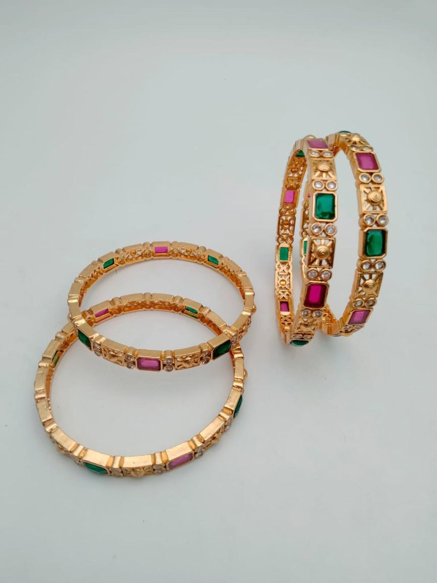 4PS BANGLES (JOTA) IN POLKI (GOLD POLISH) STYLE | DESIGN - 26062