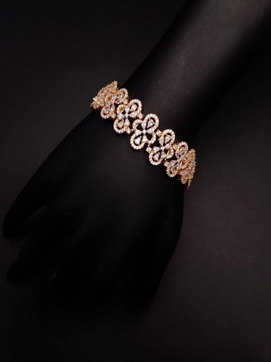 BRACELETS IN AD STYLE | DESIGN - 13015