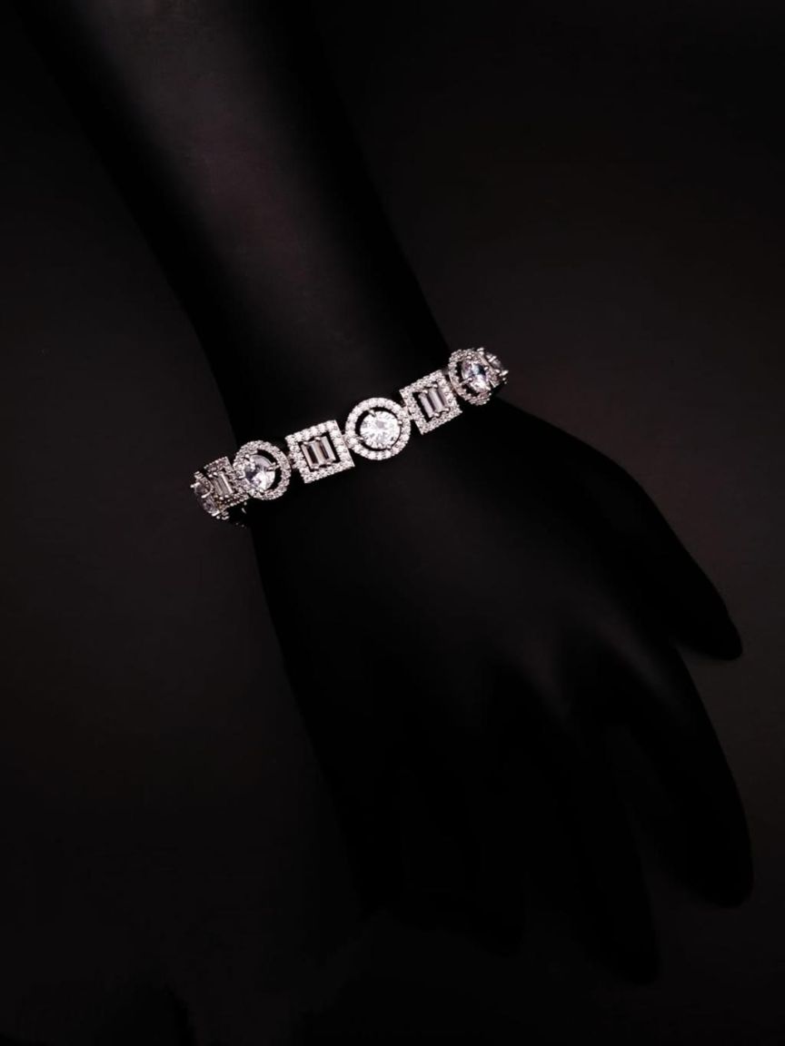 BRACELETS IN AD STYLE | DESIGN - 13052