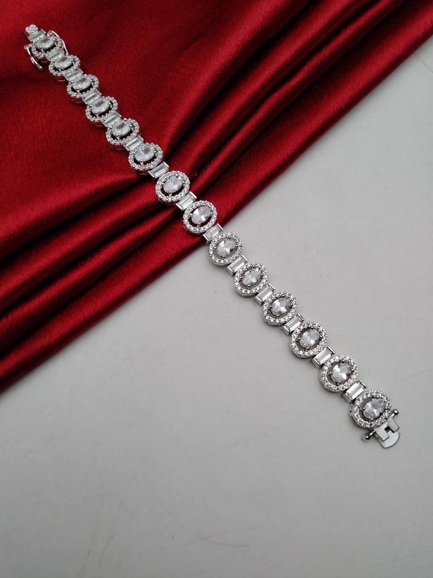 BRACELETS IN AD STYLE | DESIGN - 13069