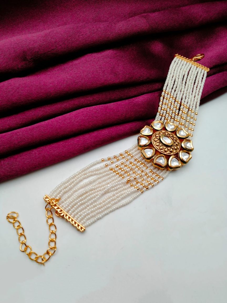BRACELETS IN KUNDAN (VILANDI) STYLE | DESIGN - 78009