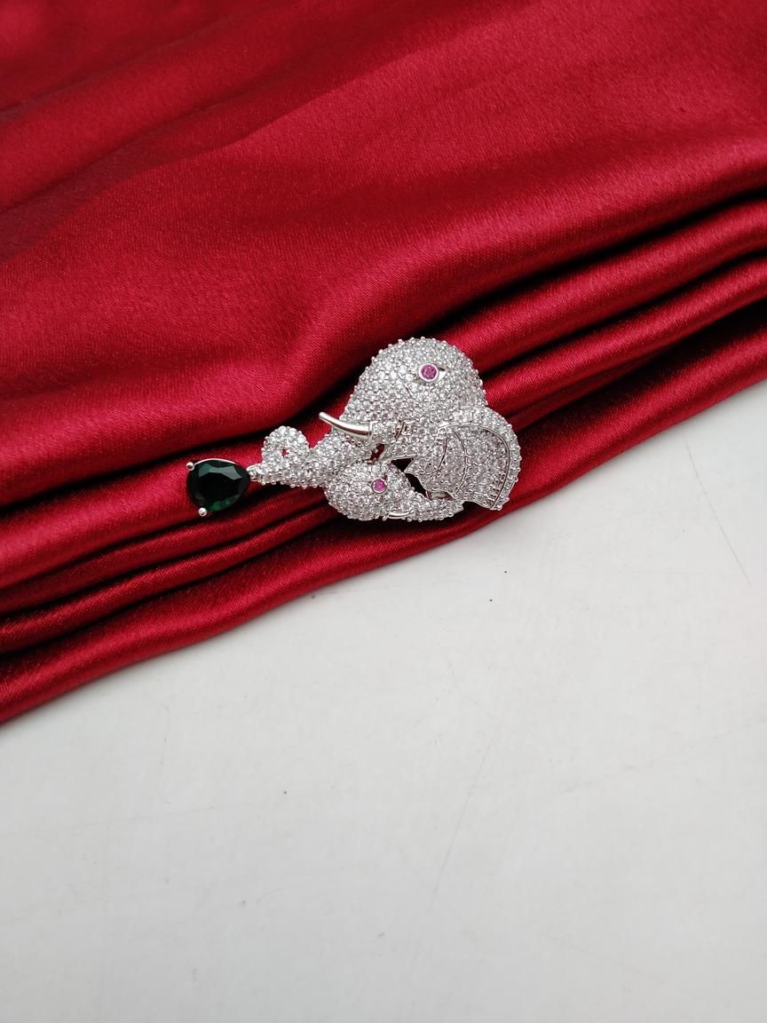 BROOCH IN AD STYLE | DESIGN - 76001