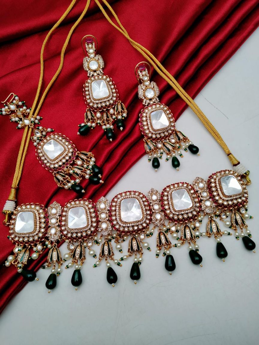 CHOKER IN KUNDAN (VILANDI) STYLE | DESIGN - 16115