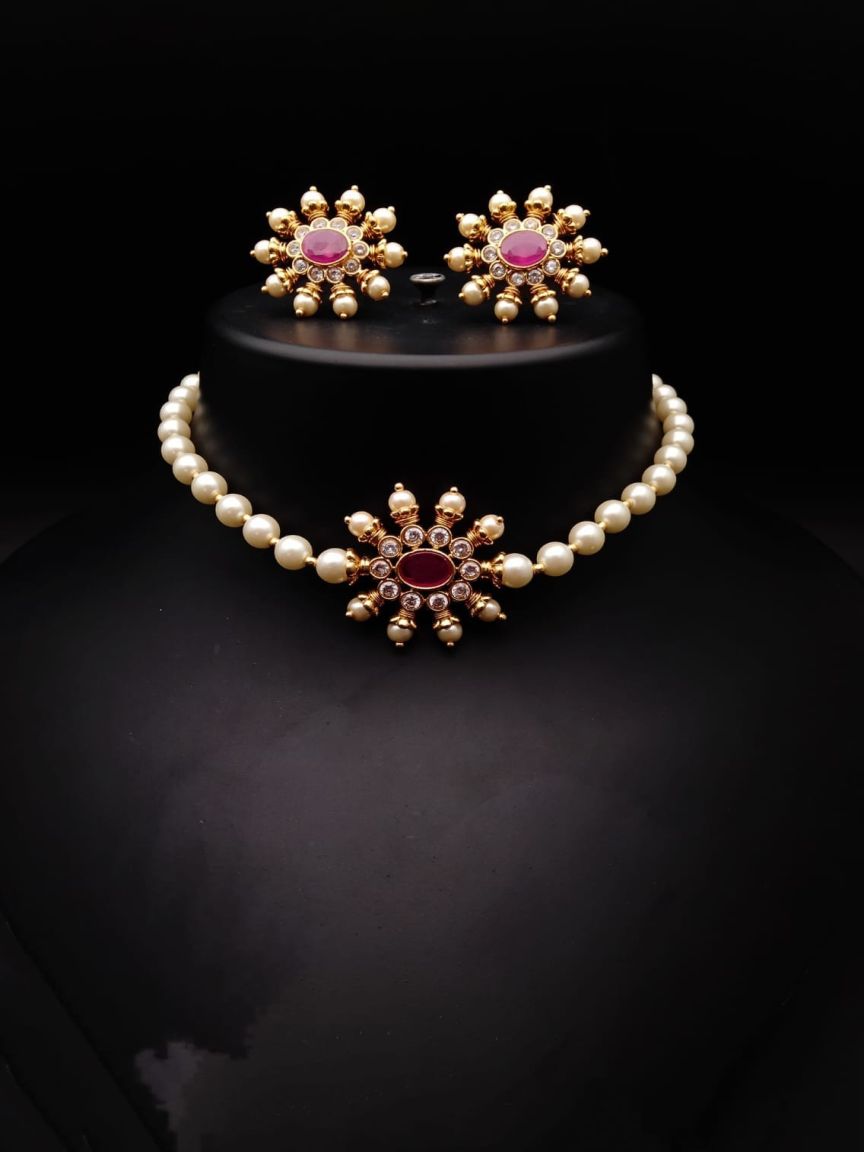 CHOKER IN POLKI (GOLD POLISH) STYLE | DESIGN - 21135